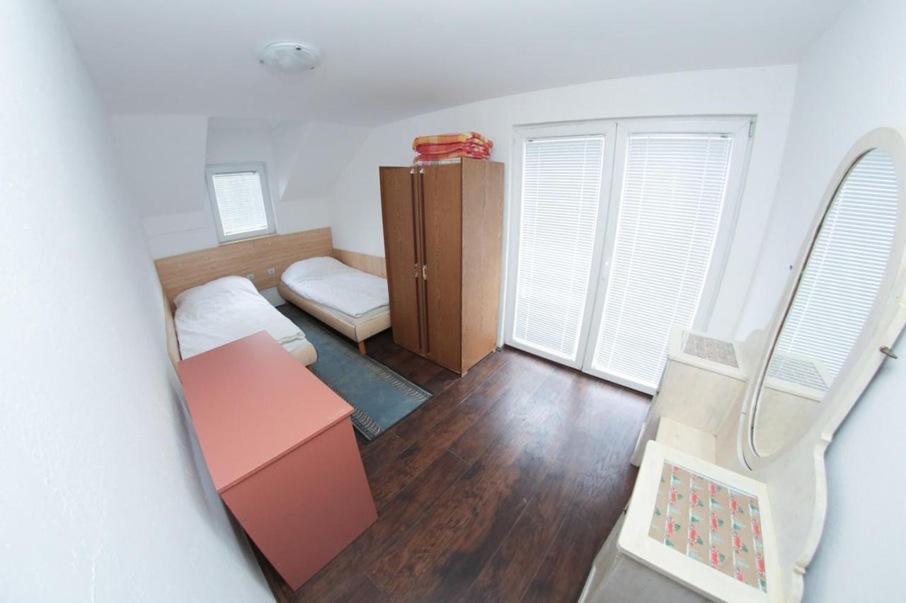 Chalets & Rooms Carda Sebesfok Bezdan 외부 사진