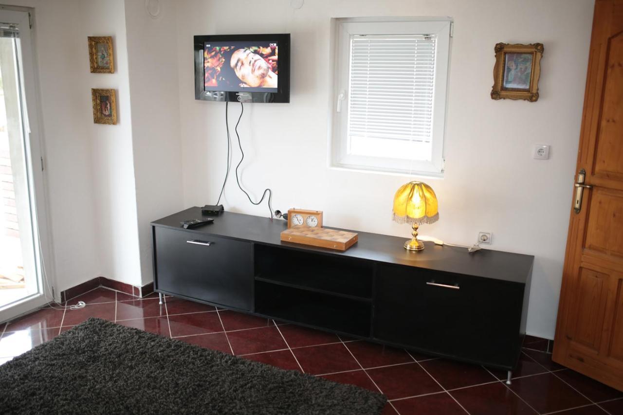Chalets & Rooms Carda Sebesfok Bezdan 외부 사진