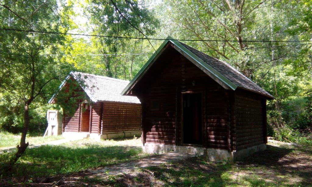 Chalets & Rooms Carda Sebesfok Bezdan 외부 사진