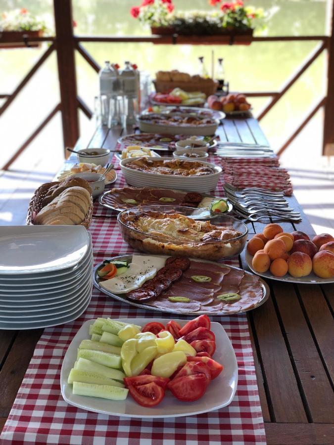 Chalets & Rooms Carda Sebesfok Bezdan 외부 사진