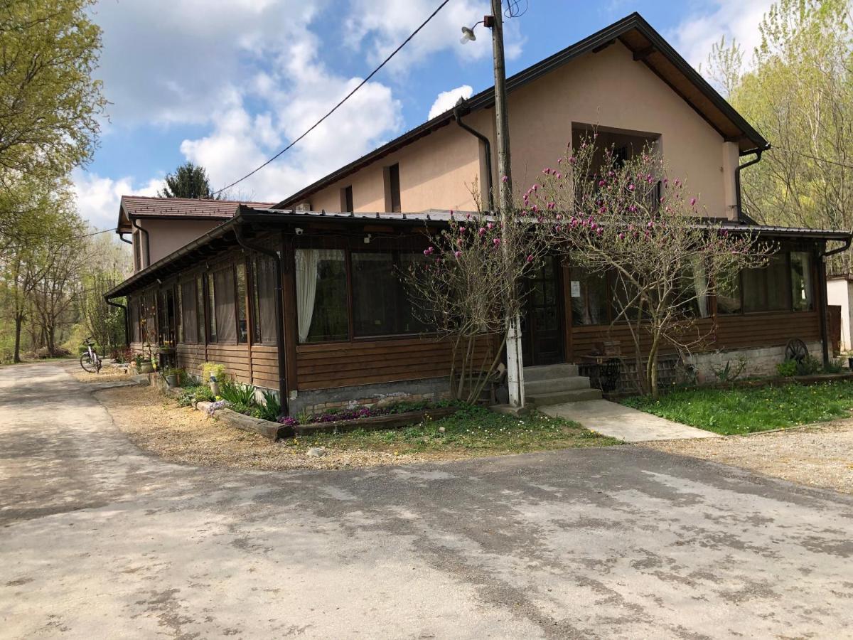 Chalets & Rooms Carda Sebesfok Bezdan 외부 사진