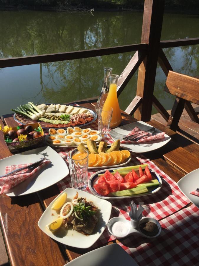 Chalets & Rooms Carda Sebesfok Bezdan 외부 사진